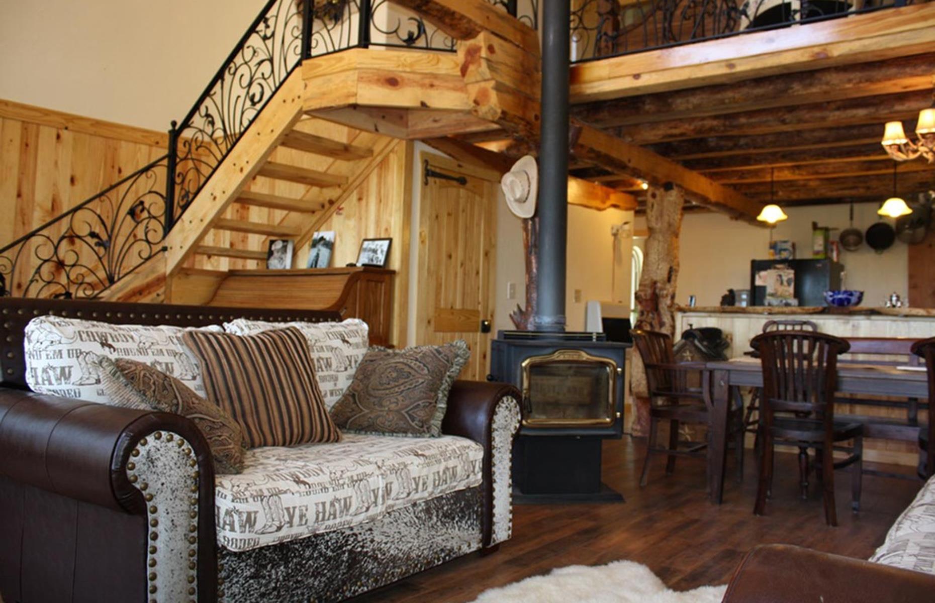 Sustainable timber cabin by Arched Cabins